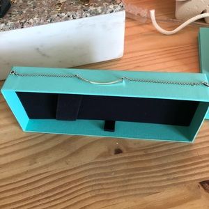 Tiffany & Co. smile T bracelet